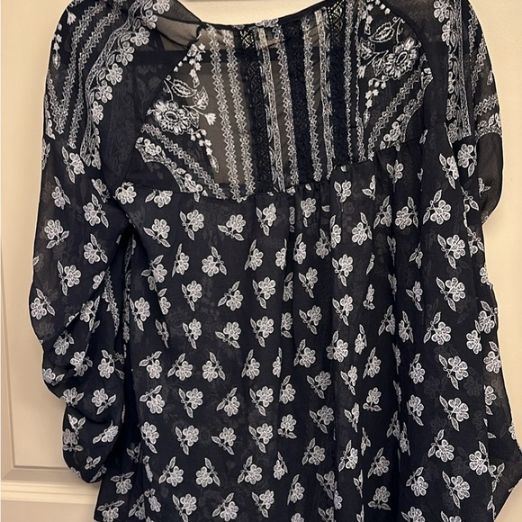 Unity world - Picture 3 of 3